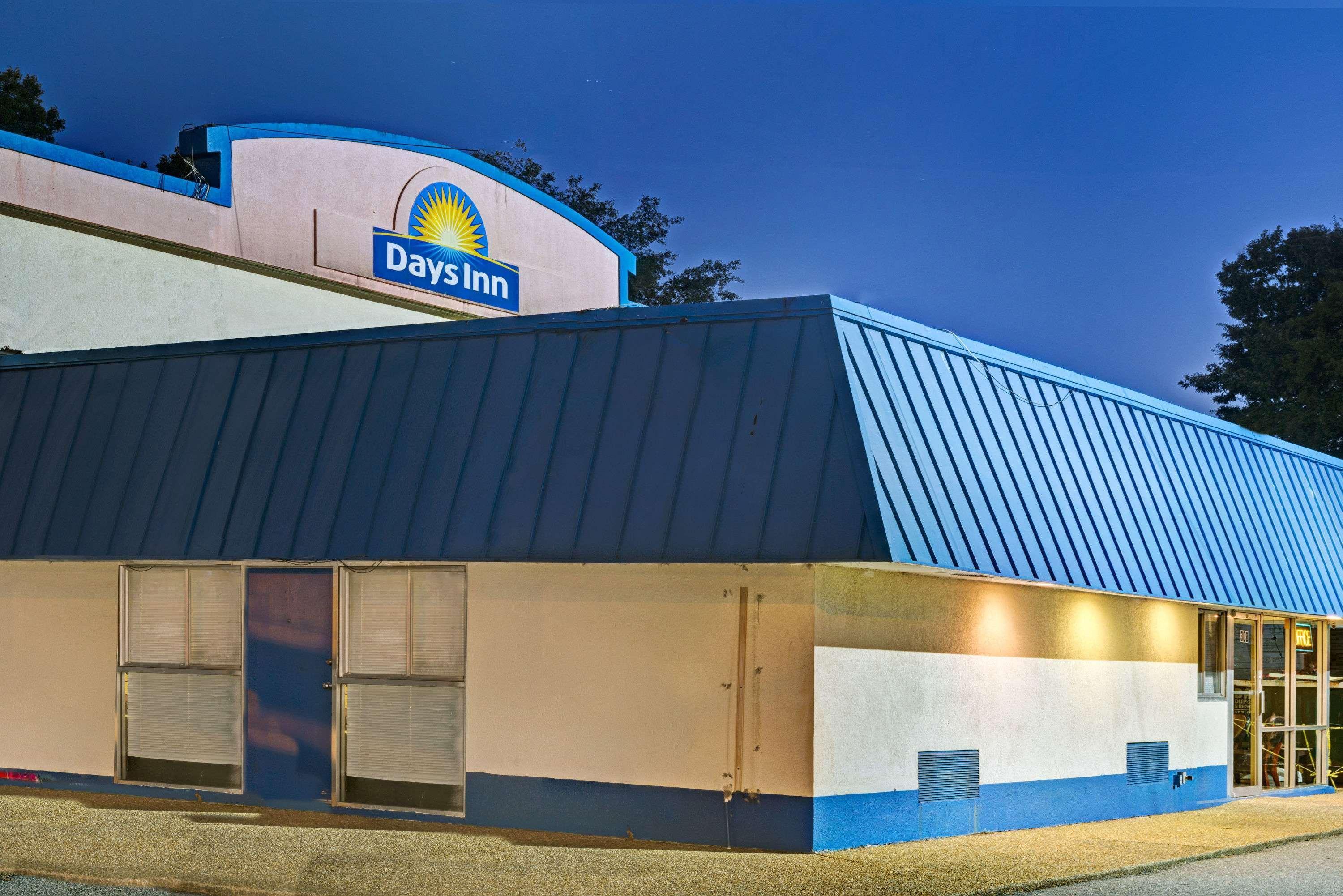 Days Inn By Wyndham Elizabeth City Exterior photo